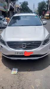 2017 Volvo XC60 Momentum 1 2017 Volvo XC60 Momentum 1