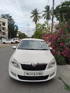 2016 Skoda Rapid 1.5 TDI CR Style Plus AT 1 2016 Skoda Rapid 1.5 TDI CR Style Plus AT 1