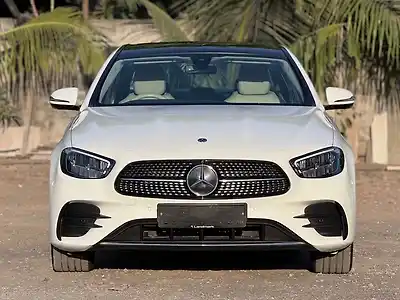 Second Hand मर्सिडीज़ बेंज़ E-क्लास E 220d AMG Line in सूरत