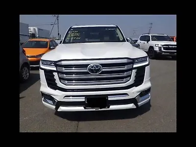 2024 Toyota Land Cruiser V8 Petrol 1