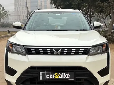 Second Hand Mahindra XUV300 W6 1.2 Petrol in Gurgaon