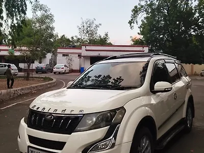 Second Hand Mahindra XUV500 W10 1.99 in Aurangabad