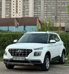 2021 हुंडई वेन्यू s प्लस 1.2 पेट्रोल 1 2021 हुंडई वेन्यू s प्लस 1.2 पेट्रोल 1