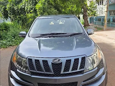 2015 Mahindra XUV500 W8 [2015-2017] 1