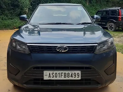 2022 Mahindra XUV300 W4 1.5 Diesel 1