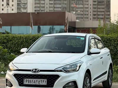 2020 Hyundai Elite i20 Magna 1.2 MT [2020-2023] 1