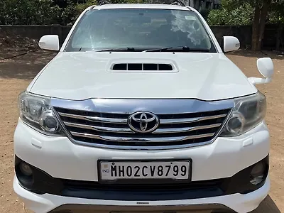 Second Hand Toyota Fortuner 3.0 4x2 AT in Mumbai