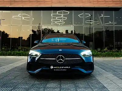 Second Hand मर्सिडीज़ बेंज़ सी-क्लास c 300d [2022-2023] in जयपुर