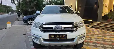 2017 Ford Endeavour Titanium 3.2 4x4 AT 1