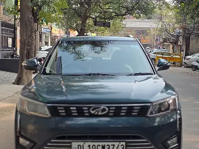 Second Hand Mahindra XUV300 1.2 W8 (O) [2019-2019] in Delhi