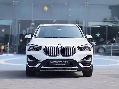 2021 बीएमडब्ल्यू X1 एसड्राइव20i एक्सलाइन 1