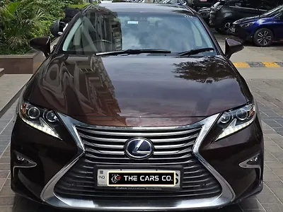 Second Hand Lexus ES 300h in Noida