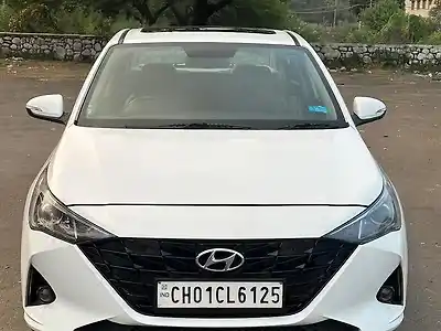 2022 हुंडई वरना sx (o) 1.5 crdi 1