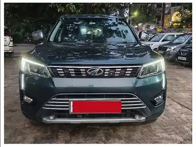 2021 महिंद्रा XUV300 w8 1.5 डीज़ल [2020] 1