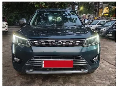 2021 Mahindra XUV300 W8 1.5 Diesel [2020] 1