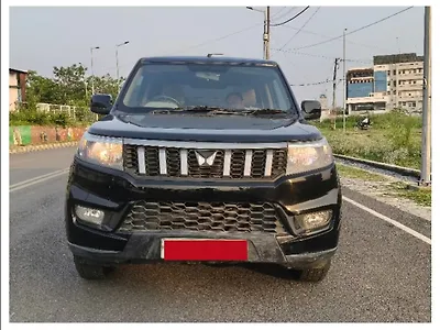 2022 Mahindra Bolero N8 1