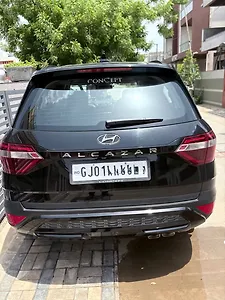 2024 Hyundai Alcazar Signature 6 STR 1.5 Diesel 1 2024 Hyundai Alcazar Signature 6 STR 1.5 Diesel 1