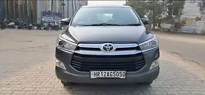 2018 टोयोटा इनोवा क्रिस्टा 2.4 V डीज़ल 1 2018 टोयोटा इनोवा क्रिस्टा 2.4 V डीज़ल 1
