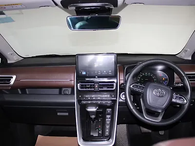 2023 Toyota Innova Hycross ZX Hybrid (Electric + Petrol) Automatic (e-CVT) 7 STR