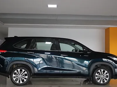2023 Toyota Innova Hycross ZX Hybrid (Electric + Petrol) Automatic (e-CVT) 7 STR