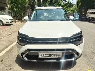 2022 Kia Carens Luxury Plus 1.4 Petrol 7 STR 1