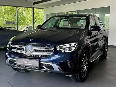 Second Hand मर्सिडीज़ बेंज़ GLC 200 प्रोग्रेसिव in दिल्ली