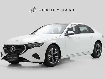 2025 मर्सिडीज़ बेंज़ E-क्लास E200 LWB 2WD Mild Hybrid(Electric + Petrol) 2.0L Turbo Automatic 1