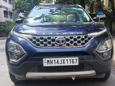 2022 Tata Safari XT Plus 1