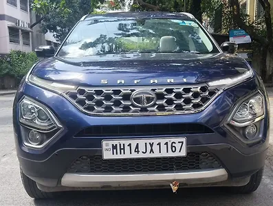 2022 Tata Safari XT Plus 1 2022 Tata Safari XT Plus 1