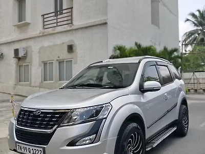 2019 Mahindra XUV500 W7 [2018-2020] 1