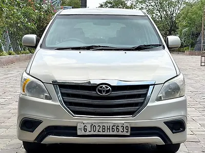 Second Hand Toyota Innova 2.5 G 7 STR BS-IV in Ahmedabad