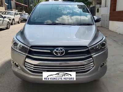 2016 Toyota Innova Crysta 2.4 G 7 STR [2016-2017] 1