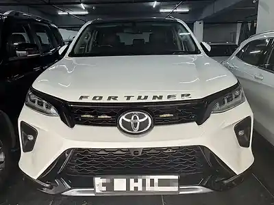 2019 टोयोटा फ़ॉर्च्यूनर 2.8 4x2 ऑटामैटिक [2016-2020] 1