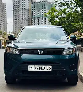 2023 Mahindra XUV300 W4 1.5 Diesel 1