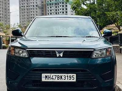 2023 Mahindra XUV300 W4 1.5 Diesel 1
