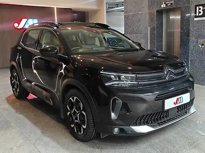 Second Hand Citroen C5 Aircross Shine in Ahmedabad
