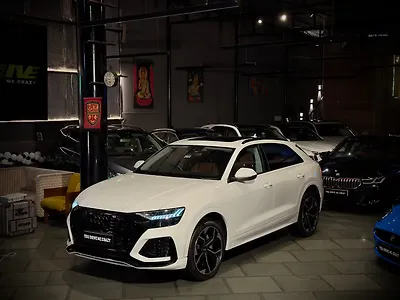 2020 Audi Q8 55 TFSI quattro 1 2020 Audi Q8 55 TFSI quattro 1
