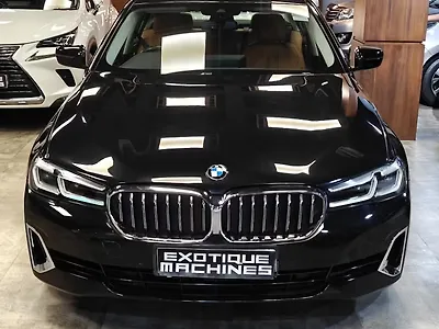 2023 BMW 5-Series 520d Luxury Line 1