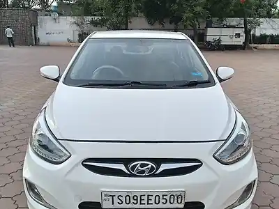 2014 हुंडई वरना फ़्लूइडीक 1.6 crdi sx 1