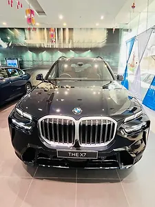 2025 BMW X7 xDrive40i M Sport 1 2025 BMW X7 xDrive40i M Sport 1