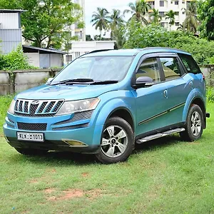 2013 Mahindra XUV500 W8 1 2013 Mahindra XUV500 W8 1