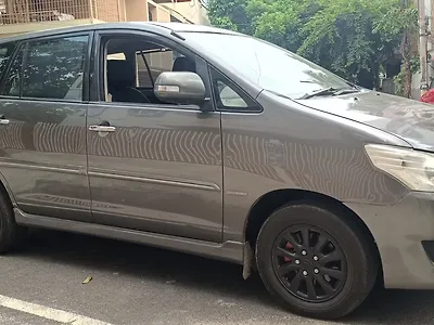 2012 Toyota Innova 2.5 VX 7 STR BS-IV