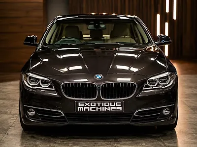 2016 BMW 5-Series 520d Luxury Line 1