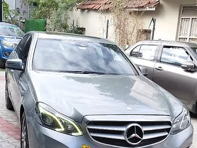 2013 Mercedes-Benz E-Class E220 CDI Blue Efficiency 1 2013 Mercedes-Benz E-Class E220 CDI Blue Efficiency 1
