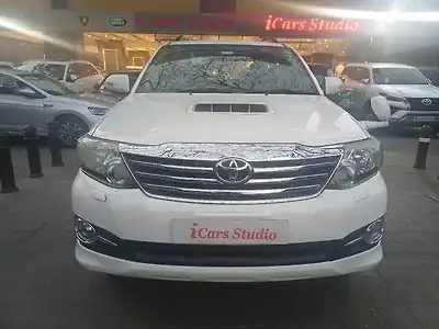 2015 Toyota Fortuner 3.0 4x2 AT 1