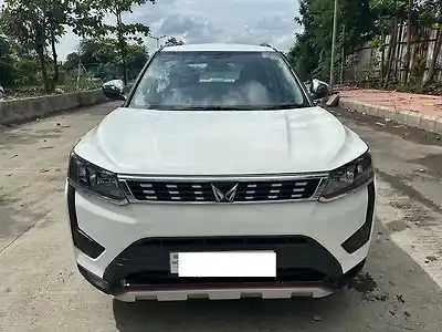 2024 महिंद्रा XUV300 w6 1.5 डीज़ल एएमटी 1