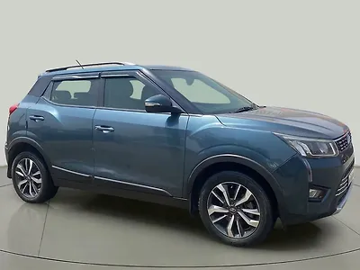 Second Hand Mahindra XUV300 W8 (O) 1.2 Petrol in Dombivali