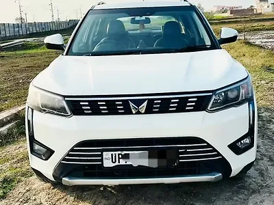 Second Hand Mahindra XUV300 W8 (O) 1.5 Diesel [2020] in Agra