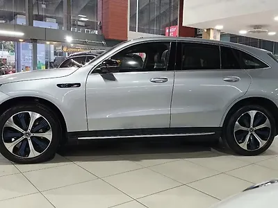 2021 Mercedes-Benz EQC 400 4MATIC