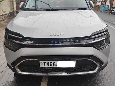 2023 Kia Carens Luxury Plus 1.5 Diesel AT 7 STR [2023-2024] 1
